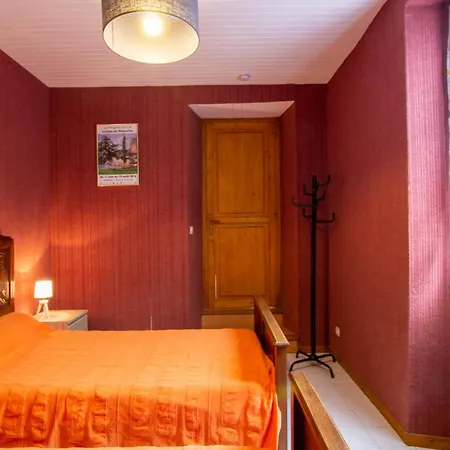 Hébergement de vacances Domme, 4 Pièces, 6 Personnes - Fr-1-616-48 Domme