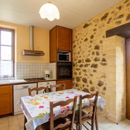 Holiday home Maison 3 Avec Jardin A - Fr-1-616-48 Domme
